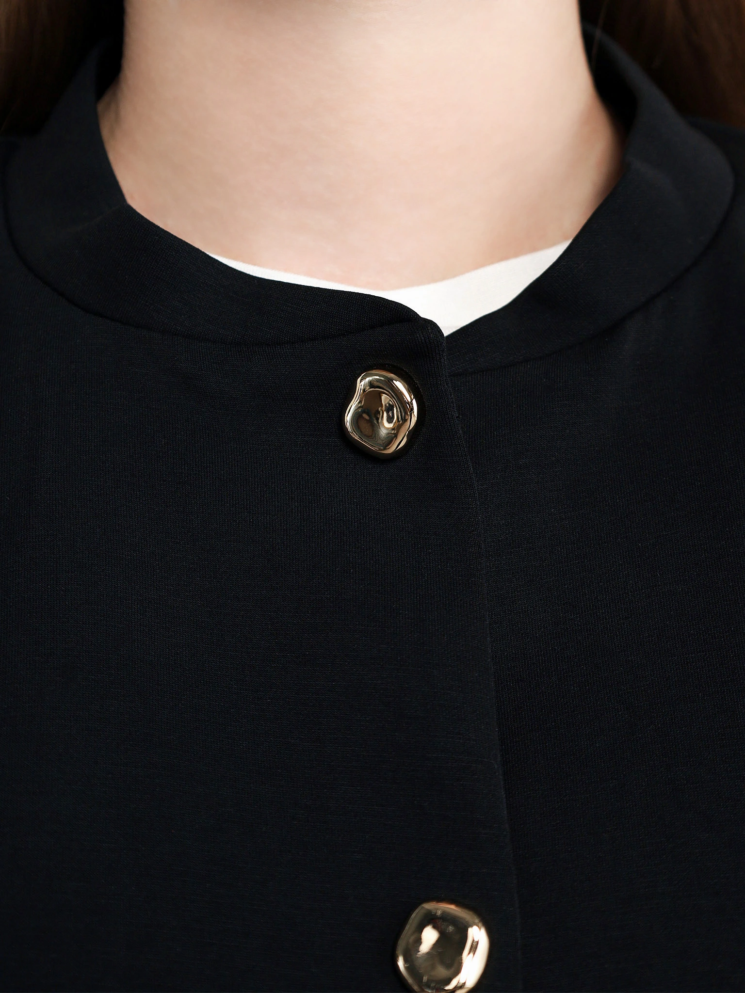 Жакет трикотажный черного цвета прямого кроя